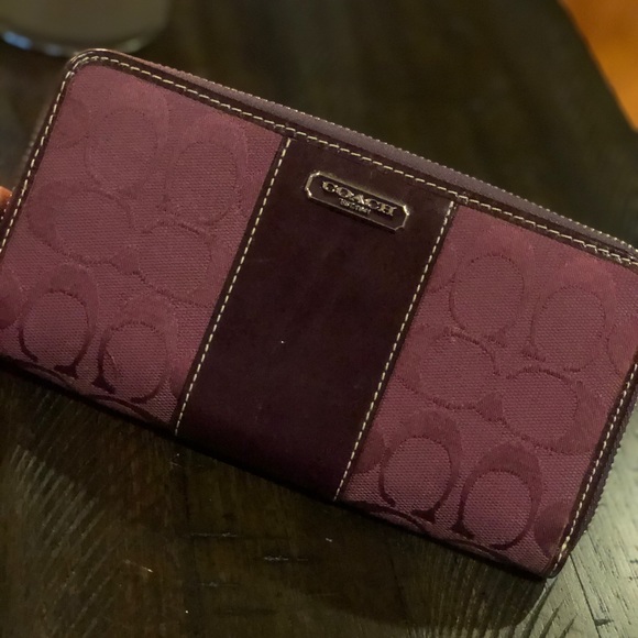 Coach wallet - Picture 1 of 1